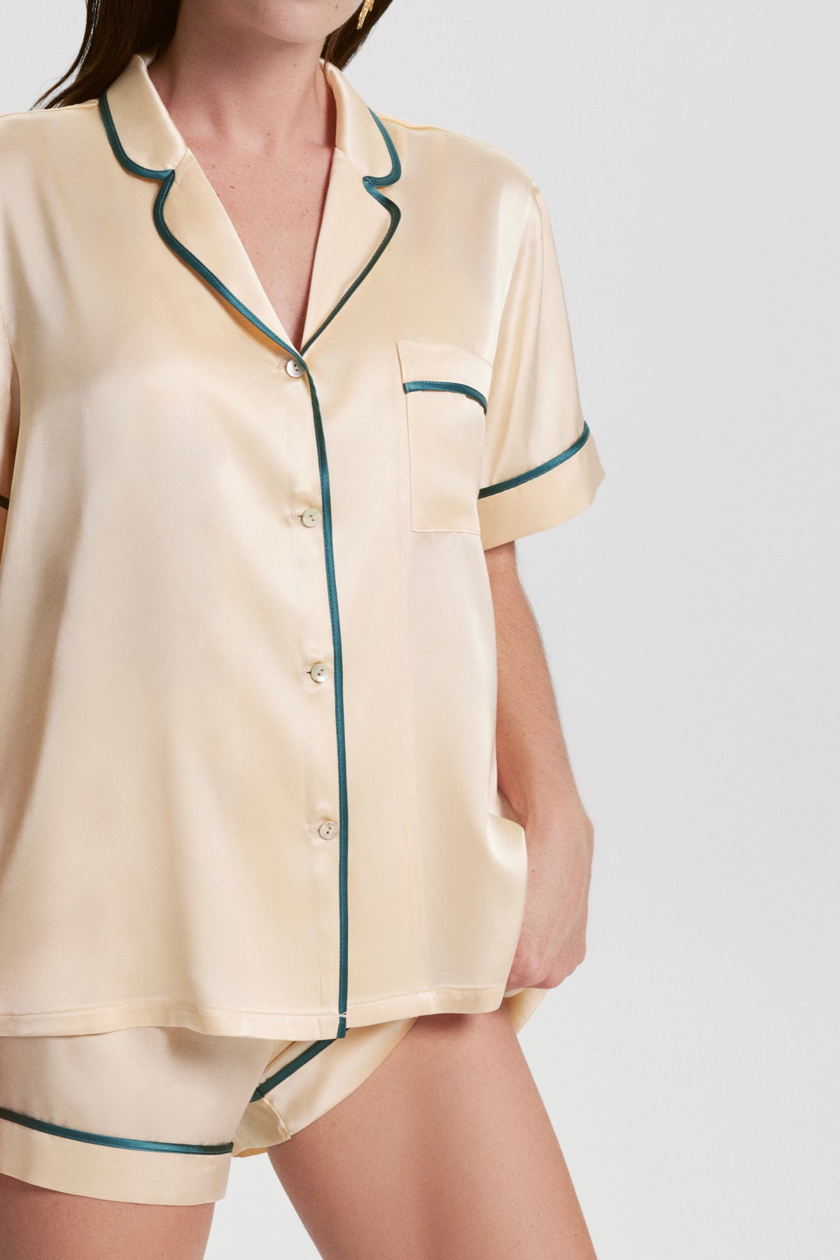 Kişiselleştirilebilir İpek Şort Pijama Takımı Vanilya